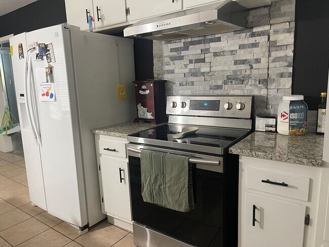 Foto del edificio - 1529 E 52nd St