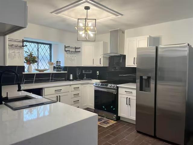 Foto del edificio - 613 Glenview Cir