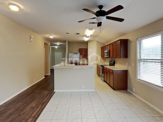 Foto del edificio - 2502 Quail Ridge Rd