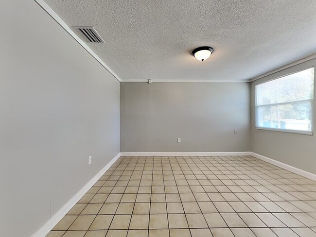 Foto del edificio - 5701 E 30th Ave
