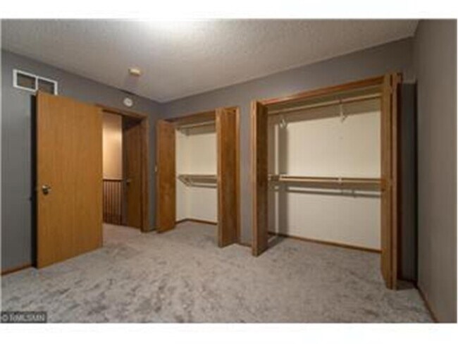 Building Photo - 309 Aurora Ave