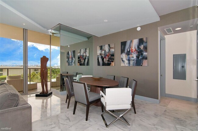 Foto del edificio - 2 br, 2.5 bath Condo - 9705 Collins Ave # ...