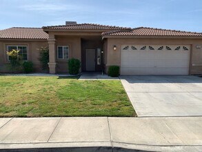 Building Photo - 5023 Mar Grande Dr