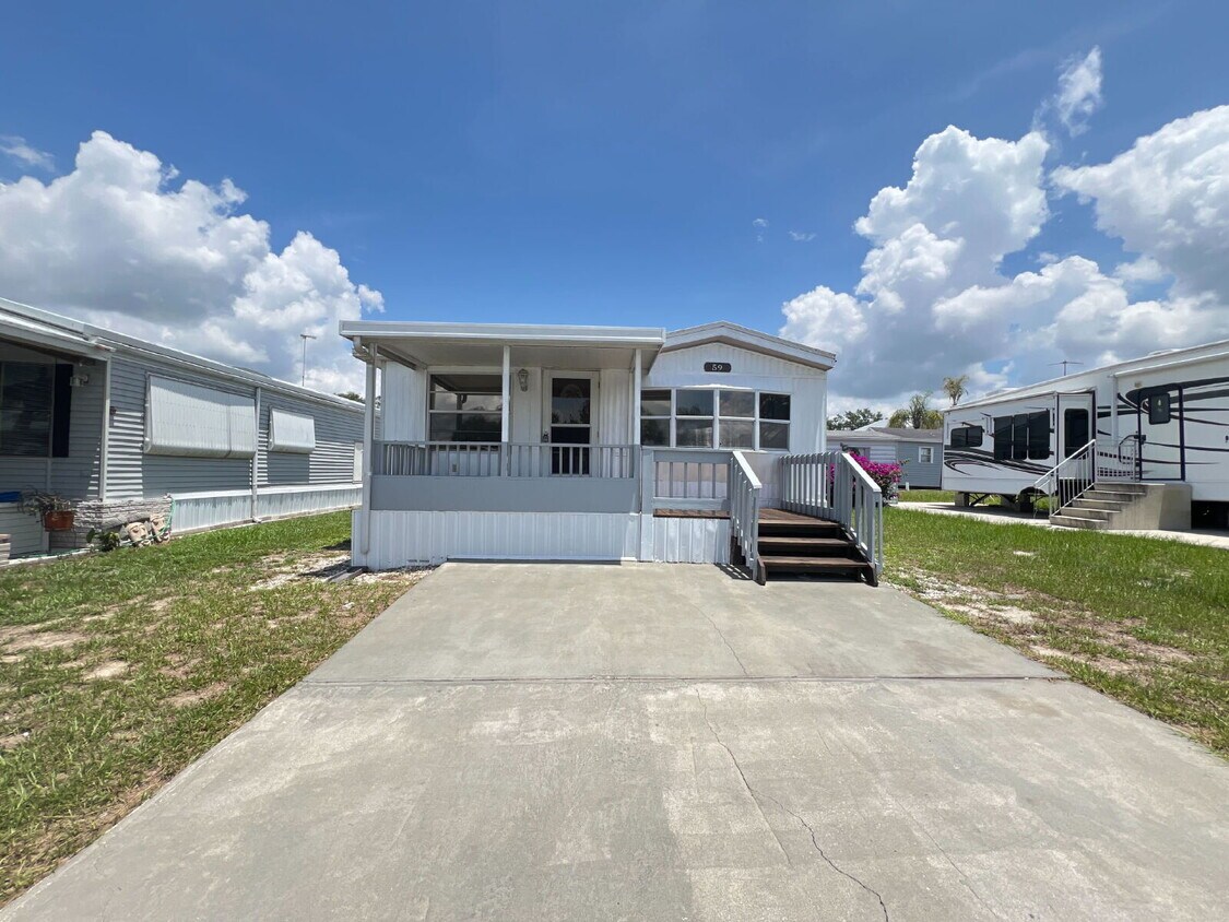Foto principal - 59 Fairview Dr S