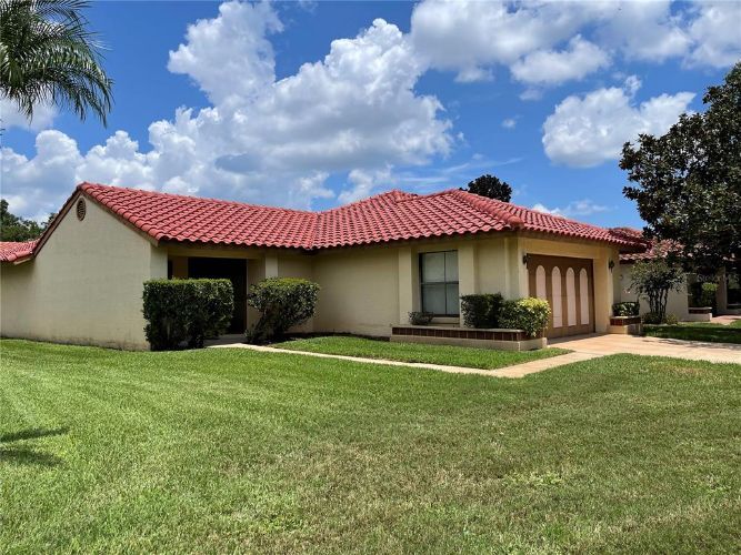 Foto principal - 8202 Saragoza Ct