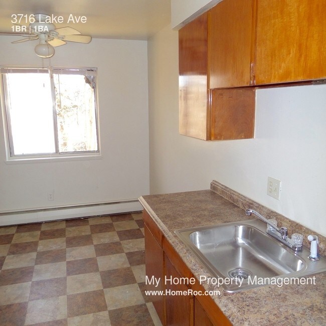Building Photo - 3716 Lake Ave