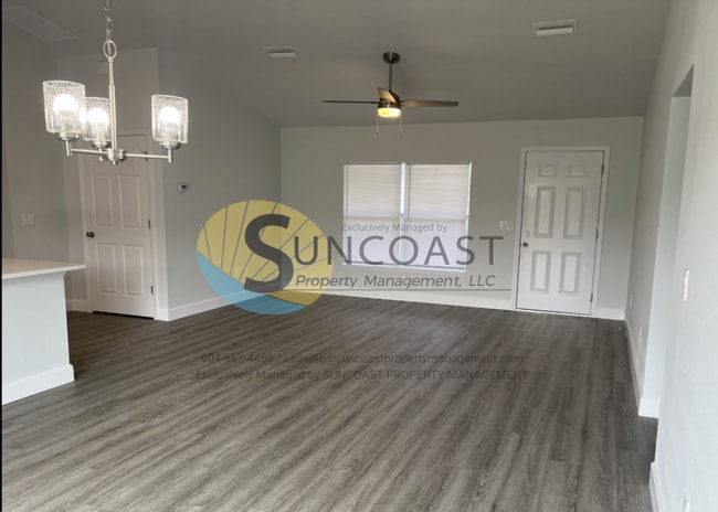 Building Photo - BRAND NEW 3 bed ready for move in!