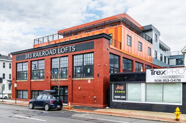 Alternate - Railroad Lofts