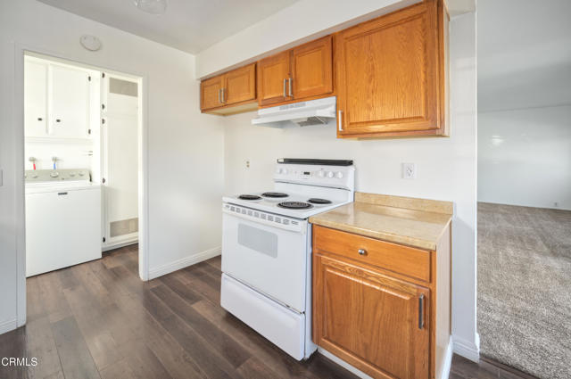 Foto del edificio - 921 N M St