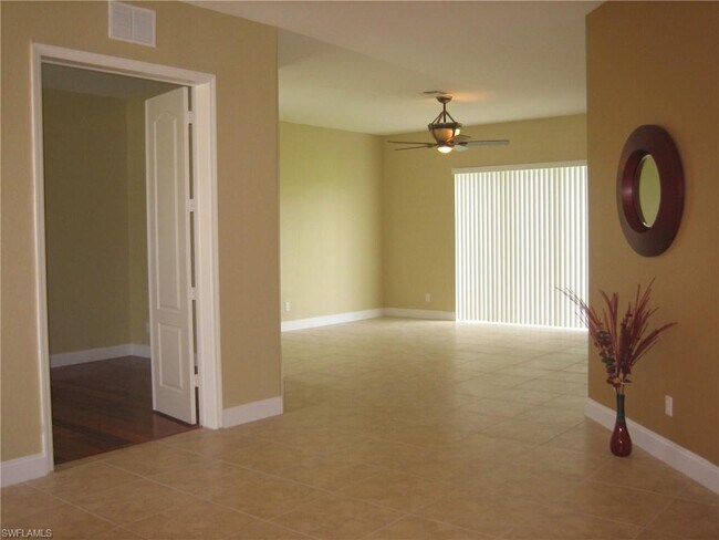 Building Photo - 2554 Sawgrass Lake Ct