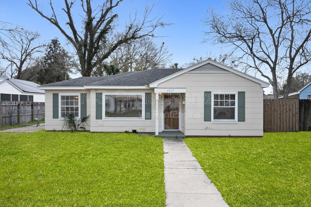 Foto principal - 1727 State St