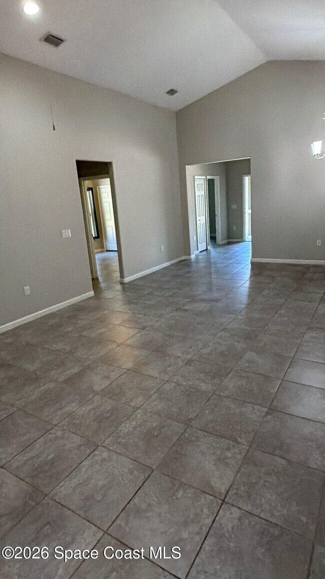 Building Photo - 3960 Harvest Cir