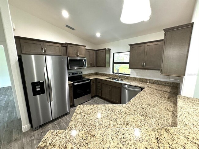 Foto del edificio - 3105 Log Cabin Rd