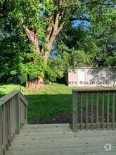 Building Photo - 1035 Woodside Dr