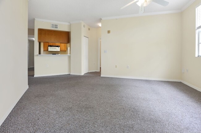 Building Photo - 5500 Bentgrass Dr