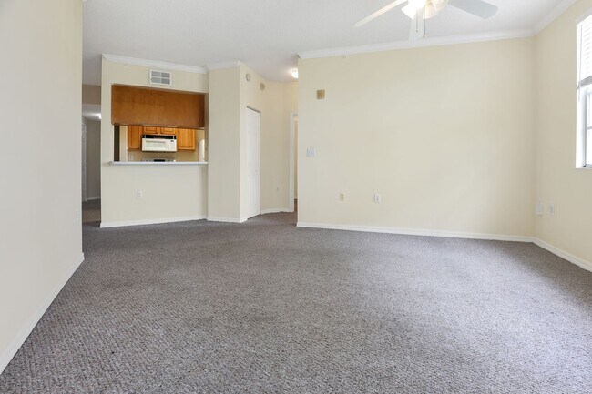 Foto del edificio - 5500 Bentgrass Dr