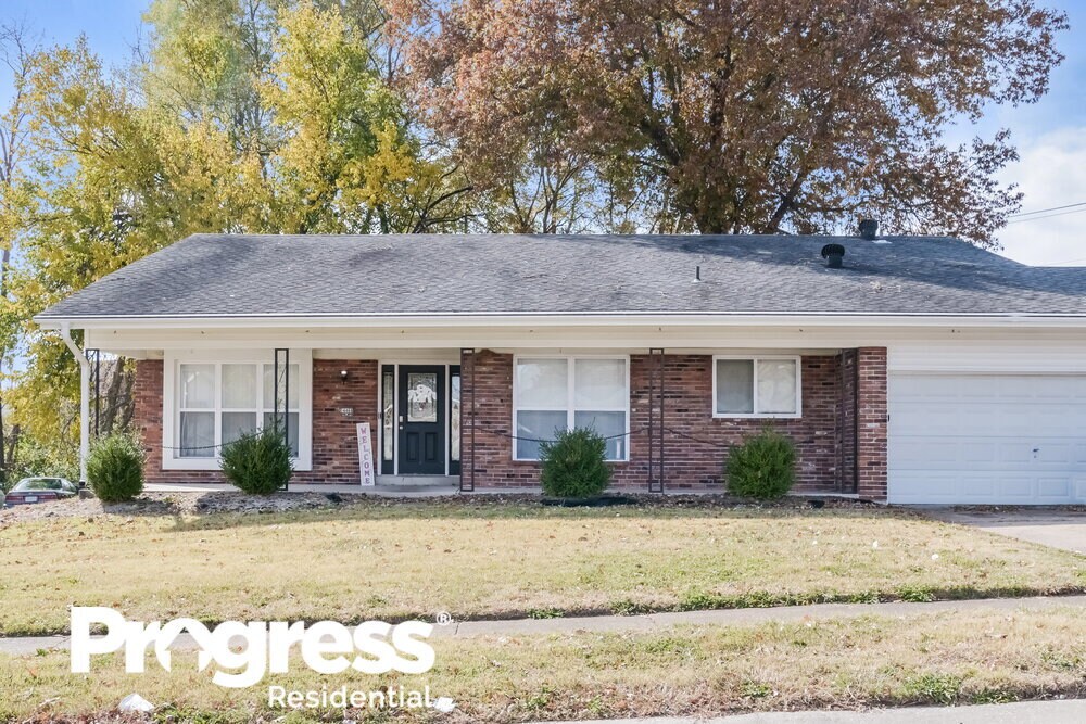 14468 Rockypoint Dr, Florissant, MO 63034 House Rental in Florissant