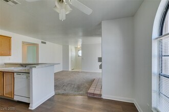 Building Photo - 2963 Juniper Hills Blvd