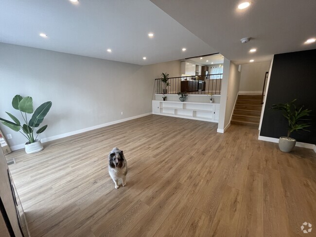 Spacious Living Room - 4315 Redwood Ave