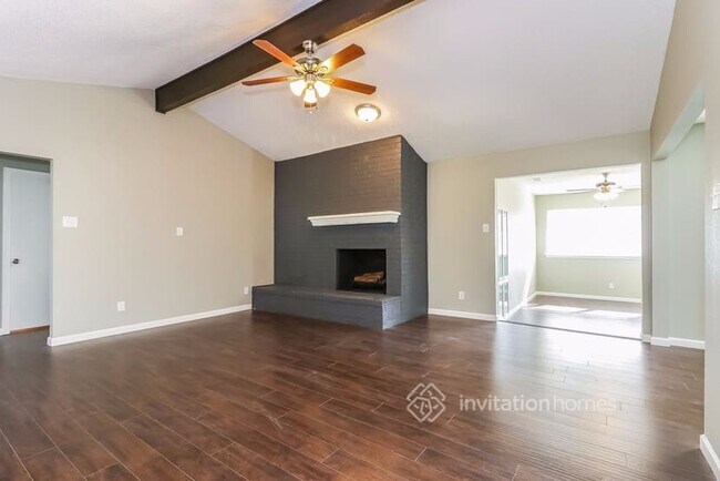 Building Photo - 713 Ridgewood Cir