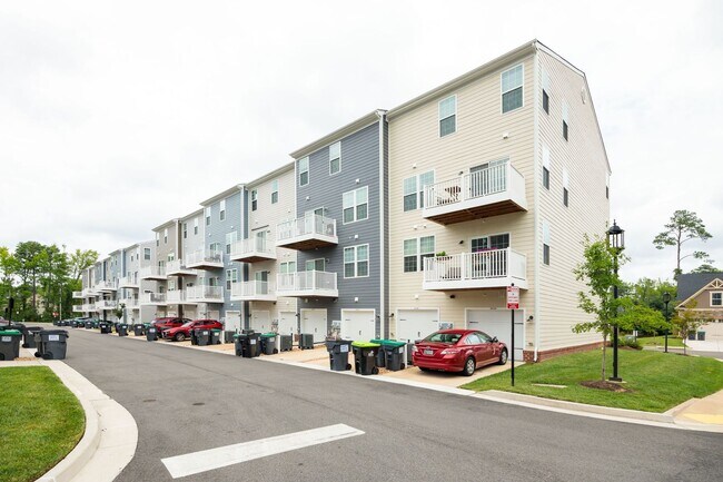 Foto del edificio - Gorgeous 3 Bedroom Townhome in Henrico!