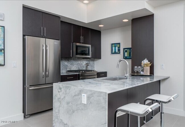 Foto del edificio - Resort Living in Old Town Scottsdale!!!  L...