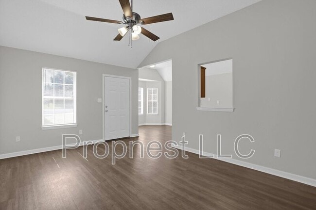 Building Photo - 1676 Joy Cir