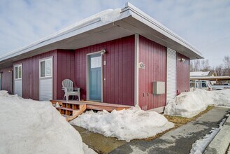 Building Photo - 909 E 46th Ct