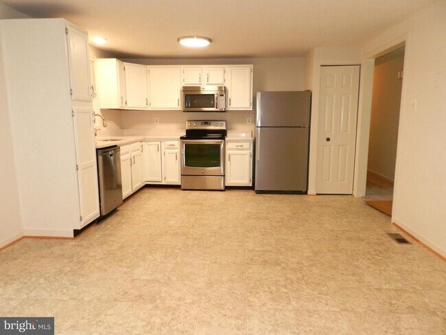 Foto del edificio - 10605 Holleybrooke Dr
