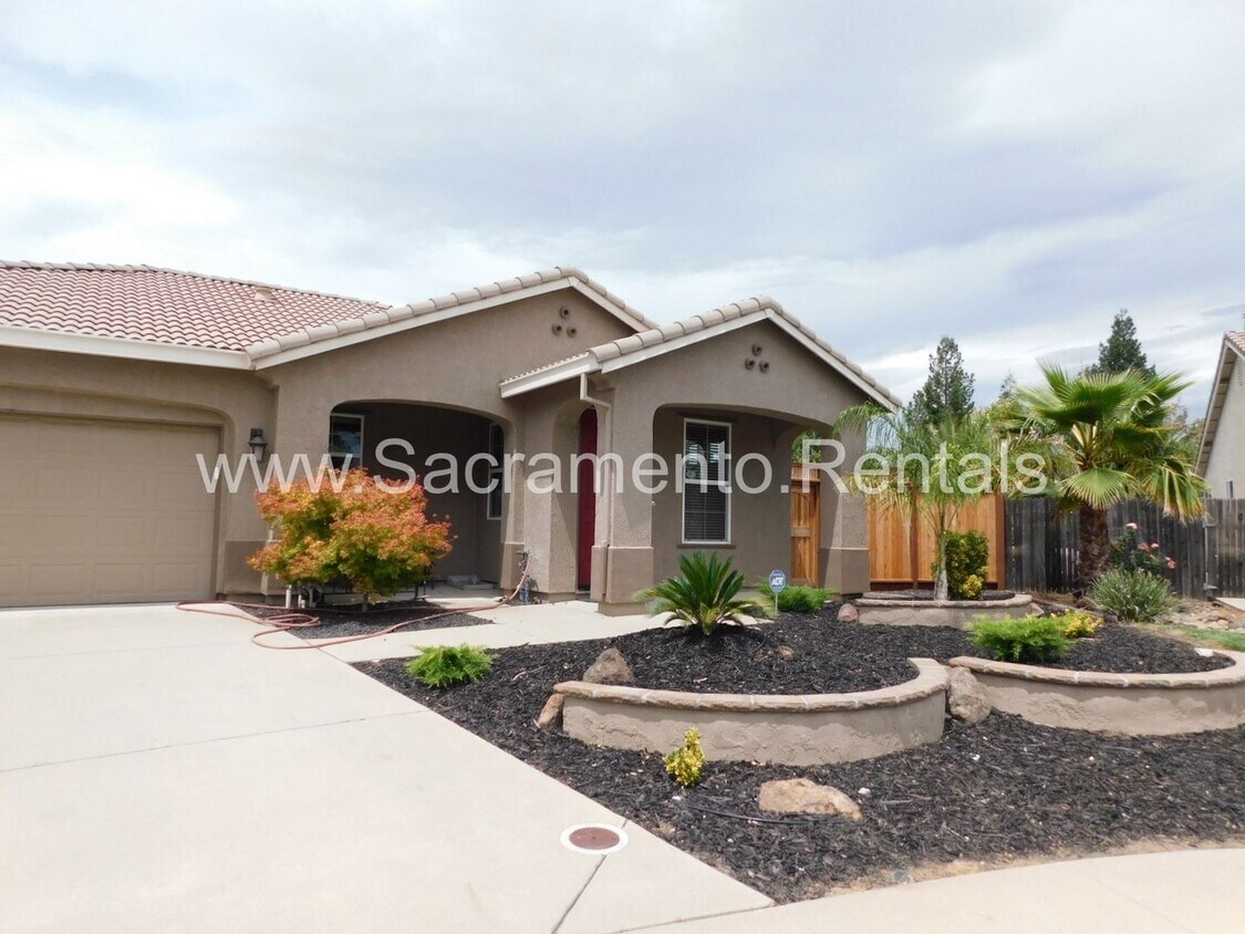Foto principal - 3 br, 2 bath House - 841 Dorsett Court