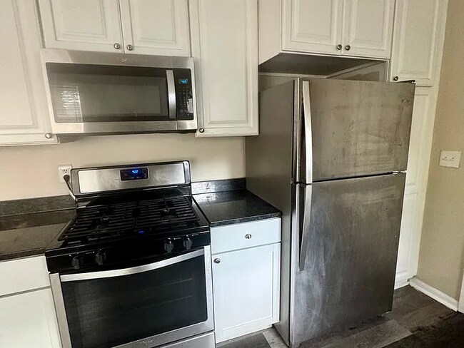 Foto del edificio - 10550 Quincy Blvd NE