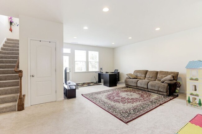 Building Photo - 24690 Capecastle Terrace