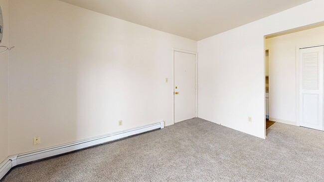 Building Photo - Wood Creek Apartments