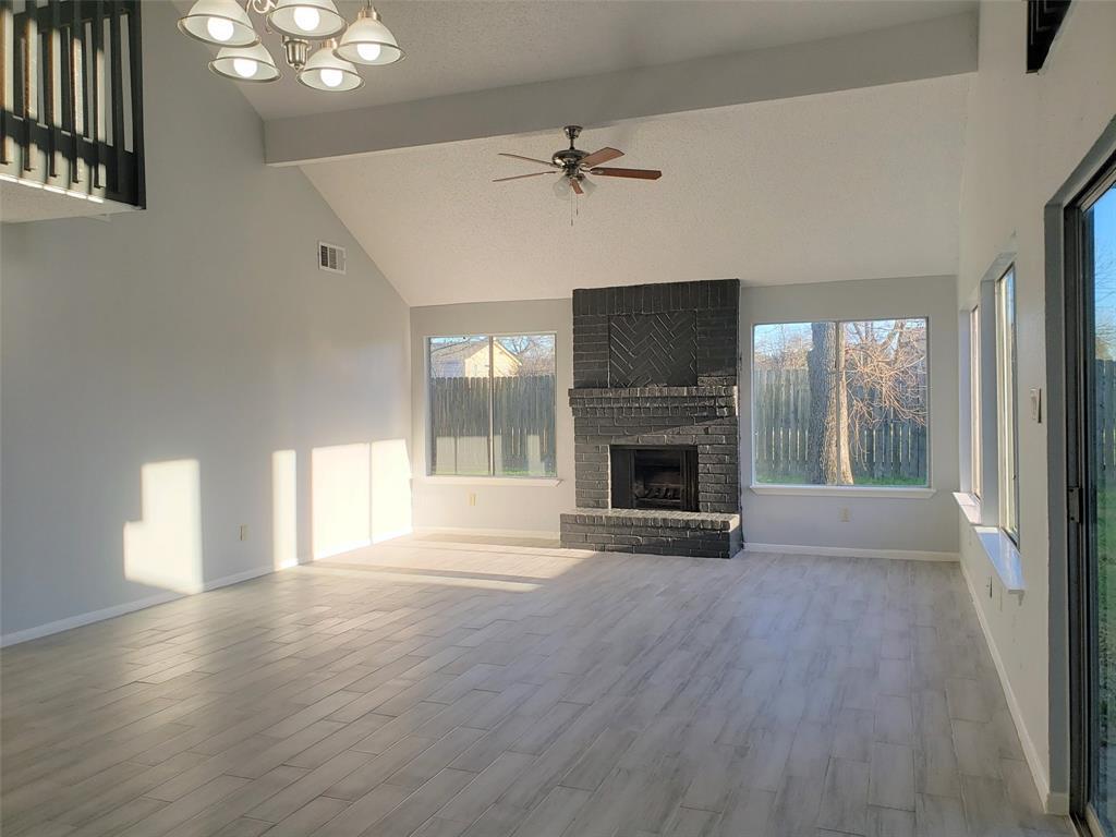 Primary Photo - 10611 Swan Glen Dr