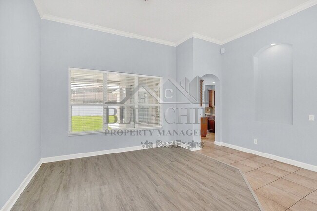 Building Photo - 10074 Iverson Dr