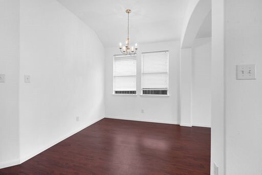 Building Photo - 2307 Shady Tree Ln
