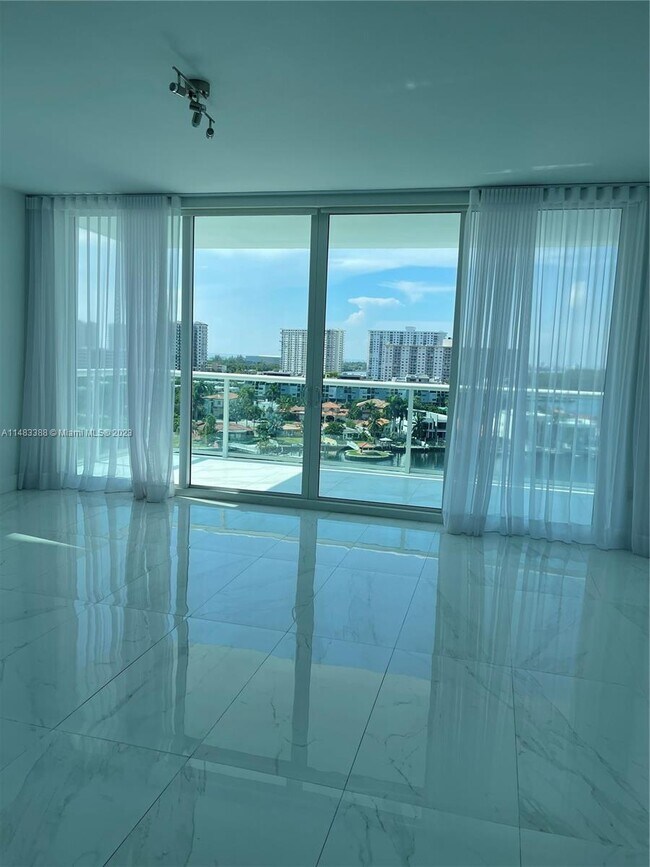 Foto del edificio - 400 Sunny Isles Blvd