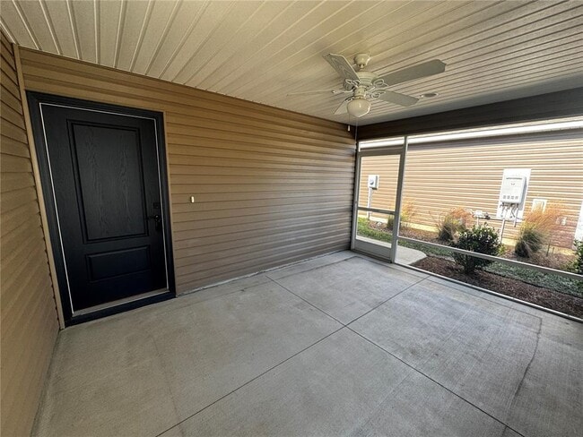 Foto del edificio - 5846 Bamboo Ave