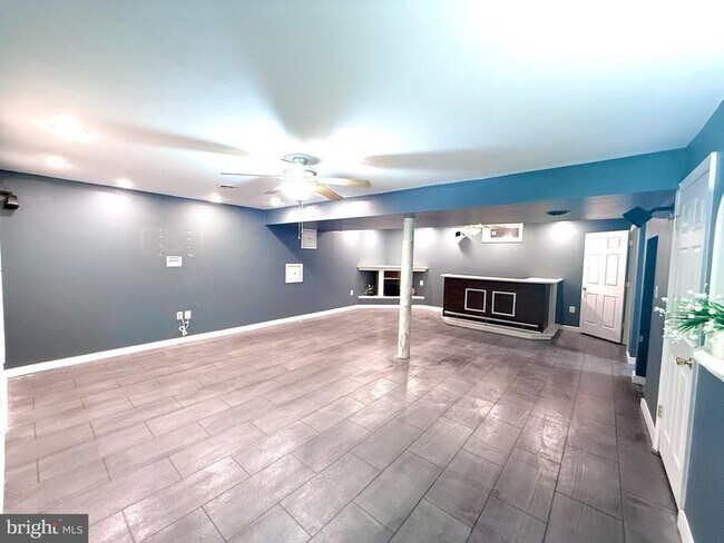 Foto del edificio - 8834 Chiswick Ct