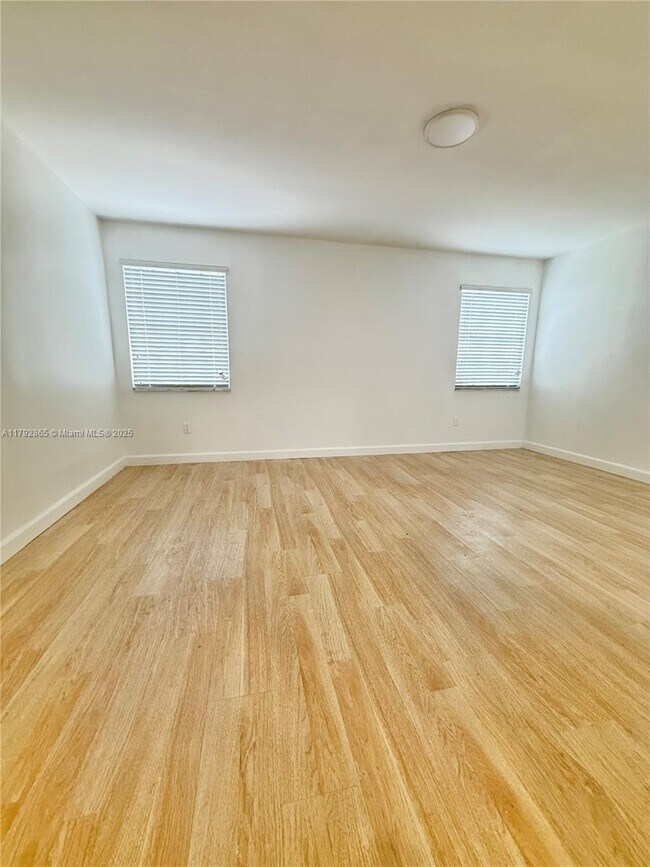 Foto del edificio - 11637 SW 117th Ct