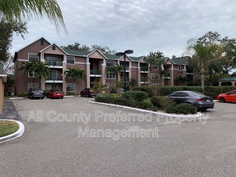 Foto principal - 7667 N Wickham Rd