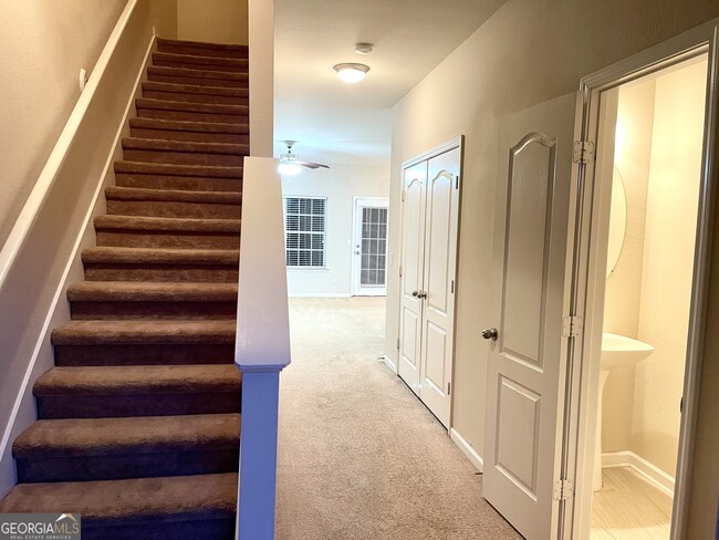 Foto del edificio - 1259 Chinon Point