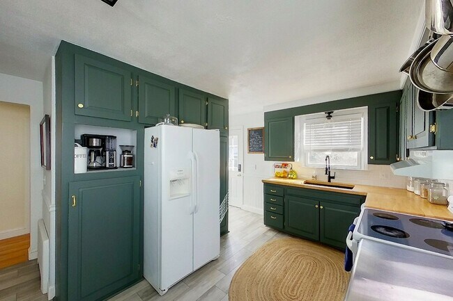 Foto del edificio - 9 Hillside Ave