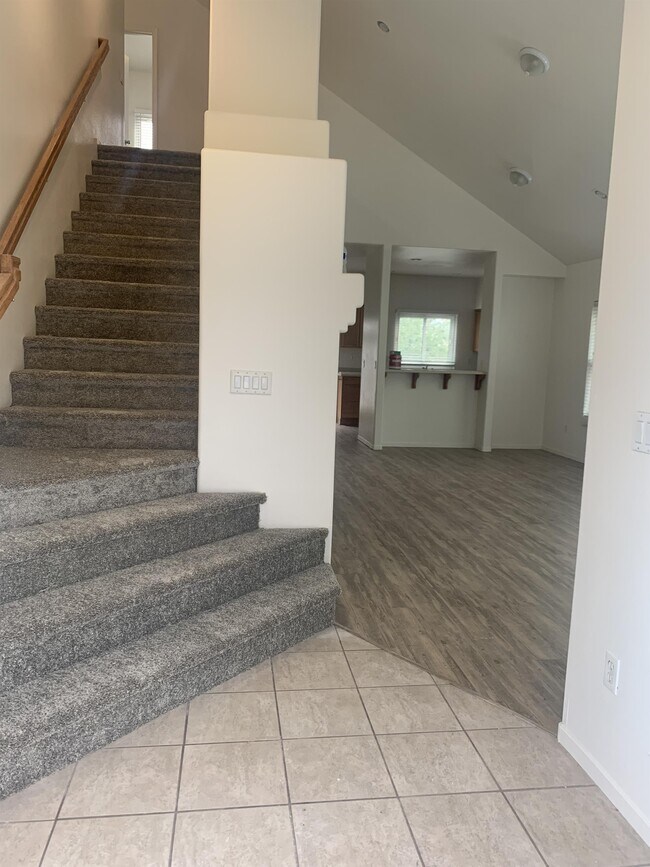 Foto del edificio - 5410 Village Meadows Dr