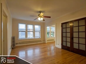 Building Photo - 4635 N Paulina St