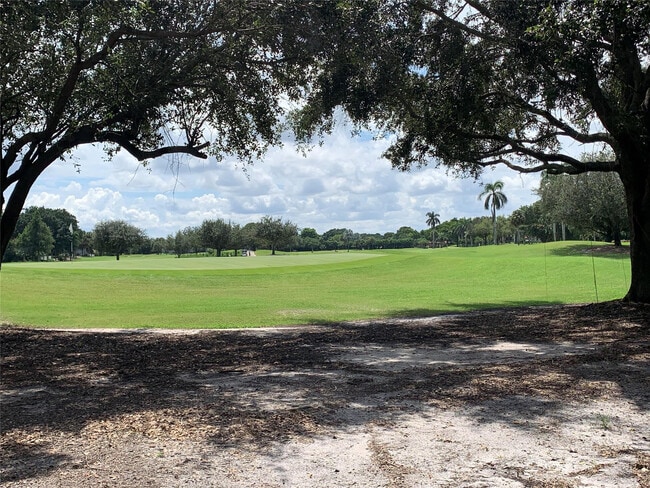 Building Photo - 200 Jacaranda Country Club Dr