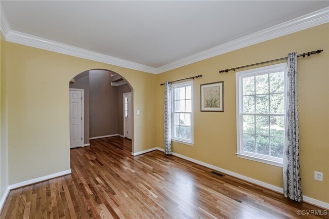 Building Photo - 5200 Scotsglen Dr
