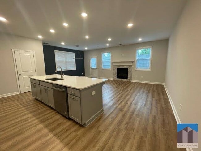 Building Photo - 3614 Silvery Way
