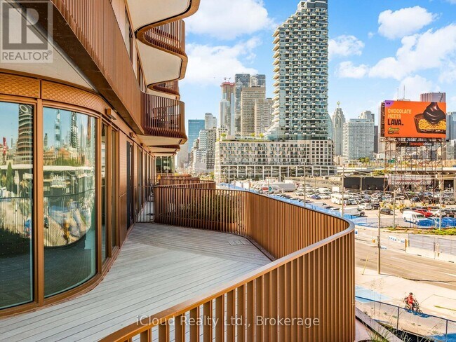 Building Photo - 155-155 Merchants' Wharf