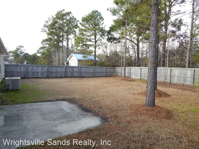 Building Photo - 3 br, 2 bath House - 713 Brewster Lane